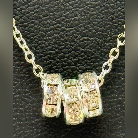 3 barrel Pendant Made with Swarovski Crystals And Sterling Silver Necklace - Picture 1 of 4